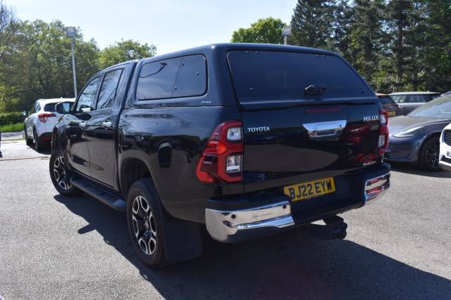 2022 Toyota Hilux 2.8 D-4D Invincible Auto 4WD Euro 6 (s/s) 4dr