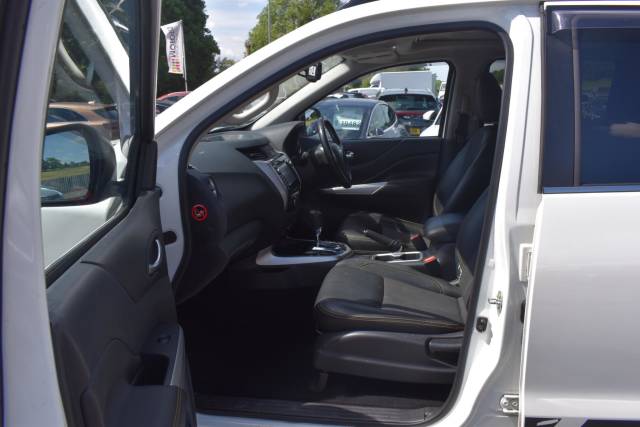 2019 Nissan Navara 2.3 dCi N-Guard Auto 4WD Euro 6 4dr