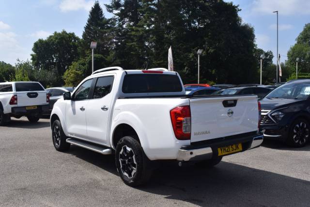 2021 Nissan Navara 2.3 dCi Tekna 4WD Euro 6 (s/s) 4dr