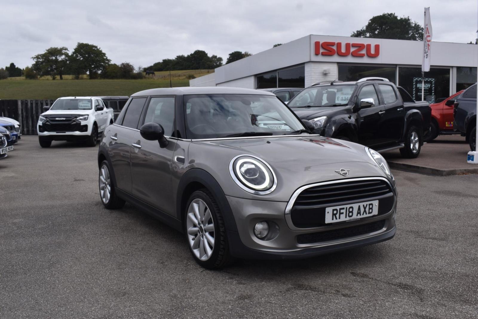 2018 Mini Hatch