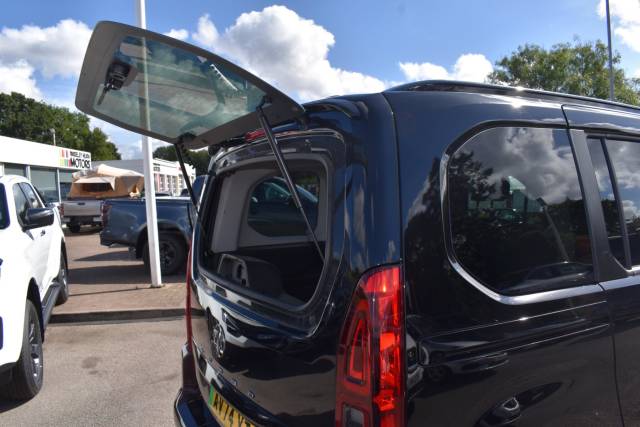 2024 Vauxhall Combo Life Electric 52kWh Ultimate Auto 5dr (7.4kW Charger)