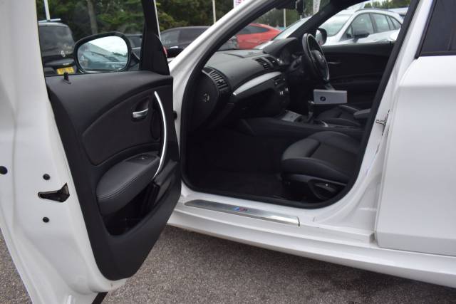 2011 BMW 1 Series 2.0 118d M Sport Euro 5 (s/s) 5dr