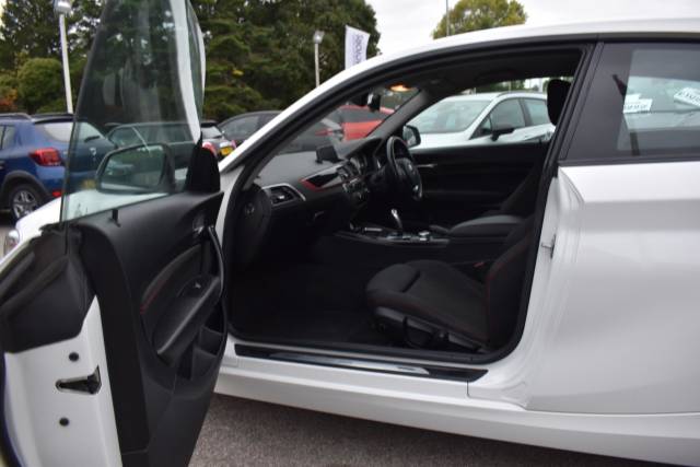 2017 BMW 1 Series 2.0 118d Sport Auto Euro 6 (s/s) 3dr