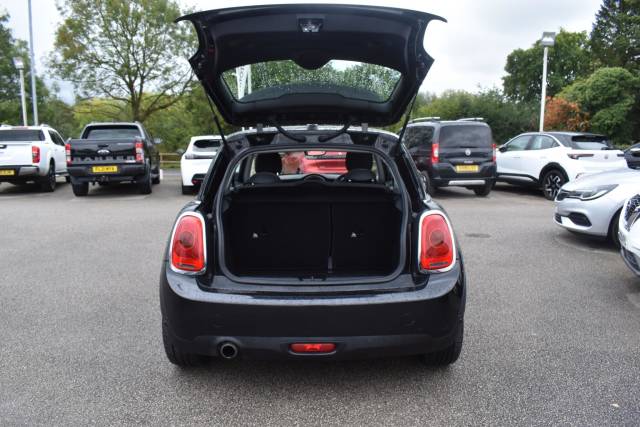 2014 Mini Hatch 1.5 Cooper Auto Euro 6 (s/s) 3dr
