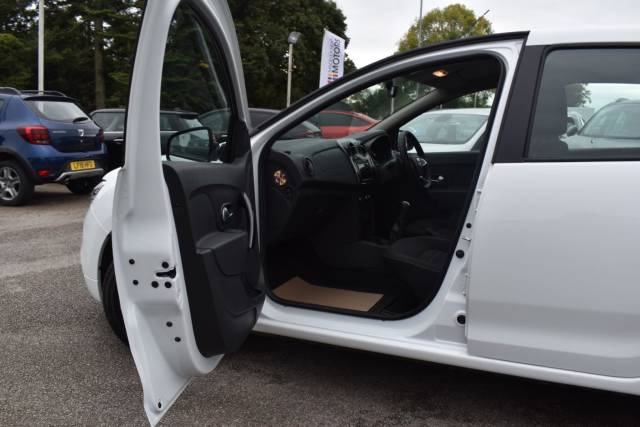 2020 Dacia Sandero 0.9 TCe Comfort Euro 6 (s/s) 5dr