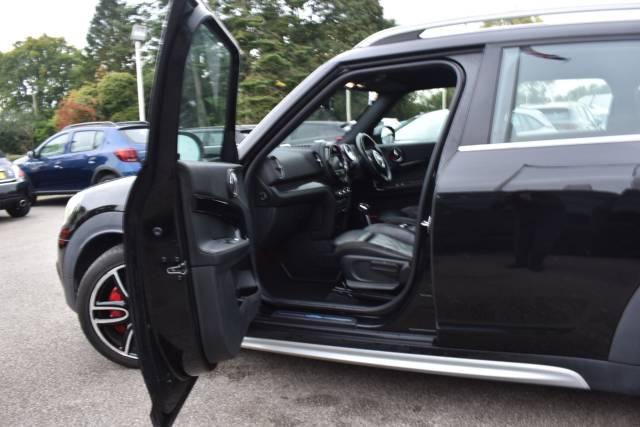 2018 Mini Countryman 2.0 John Cooper Works Auto ALL4 Euro 6 (s/s) 5dr