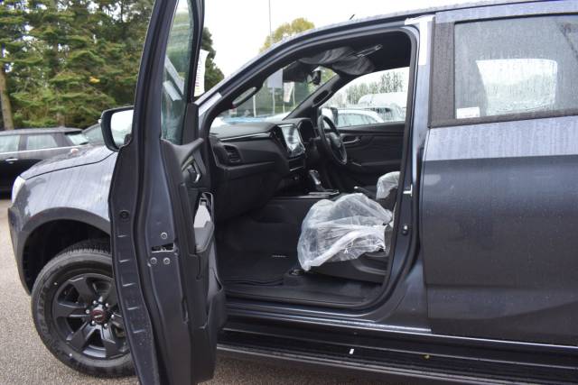 2025 Isuzu D-max 1.9 TD V-Cross Auto 4WD Euro 6 (s/s) 4dr