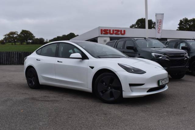 Tesla Model 3 Standard Range Plus Auto RWD 4dr Saloon Electric White