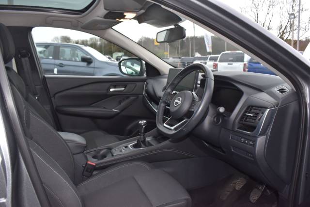 2022 Nissan Qashqai 1.3 DIG-T MHEV N-Connecta Euro 6 (s/s) 5dr