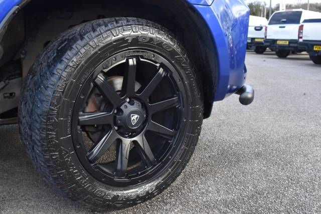 2022 Isuzu D-max 1.9 TD V-Cross 4WD Euro 6 (s/s) 4dr