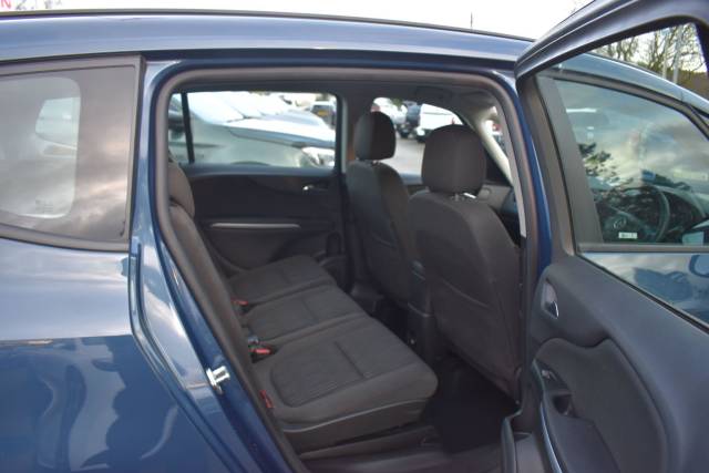 2017 Vauxhall Zafira Tourer 1.4i Turbo Design Euro 6 5dr