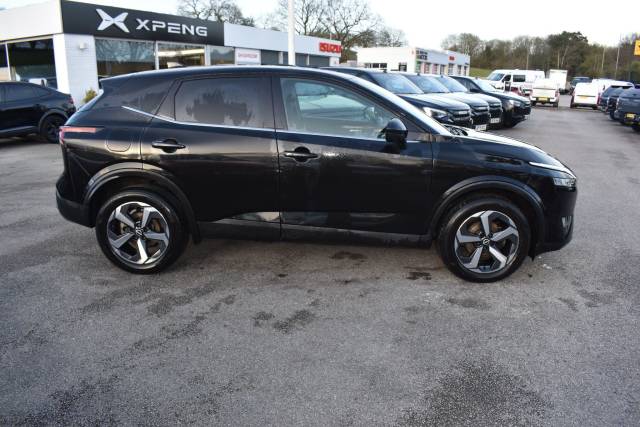 2023 Nissan Qashqai 1.3 DIG-T MHEV N-Connecta XTRON Euro 6 (s/s) 5dr