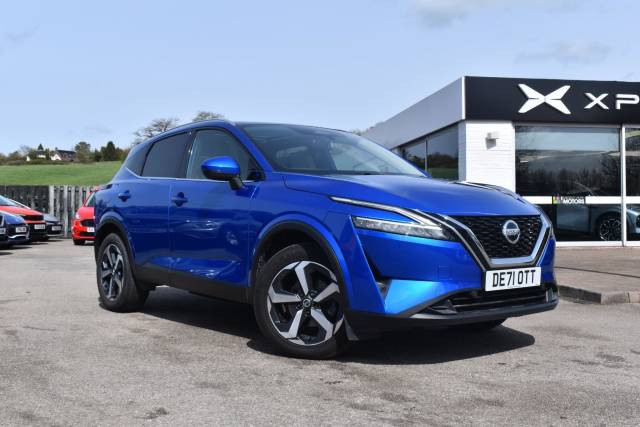 Nissan Qashqai 1.3 DIG-T MHEV Premiere Edition Euro 6 (s/s) 5dr SUV Hybrid Blue