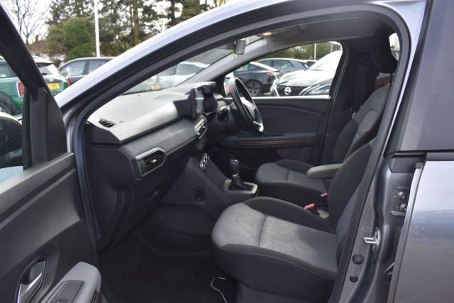 2024 Dacia Jogger 1.6 Hybrid EXTREME Auto Euro 6 (s/s) 5dr