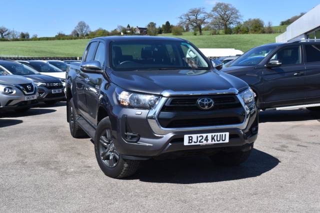 2024 Toyota Hilux 2.4 D-4D Icon Auto 4WD Euro 6 (s/s) 4dr