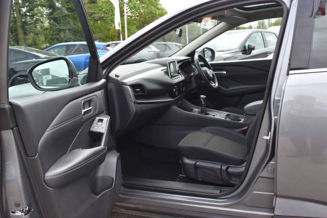 2022 Nissan Qashqai 1.3 DIG-T MHEV Acenta Premium Euro 6 (s/s) 5dr