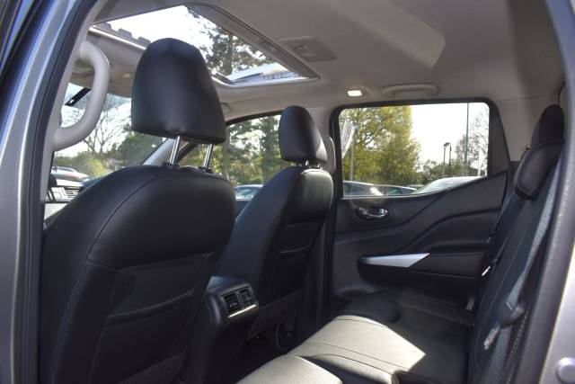 2020 Nissan Navara 2.3 dCi Tekna Auto 4WD Euro 6 4dr