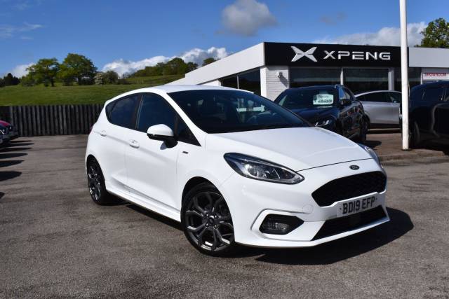 Ford Fiesta 1.0T EcoBoost ST-Line Euro 6 (s/s) 5dr Hatchback Petrol White