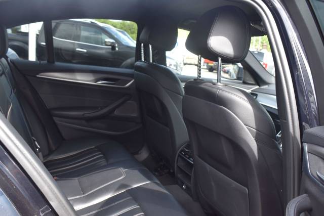 2017 BMW 5 Series 2.0 520d M Sport Auto xDrive Euro 6 (s/s) 4dr