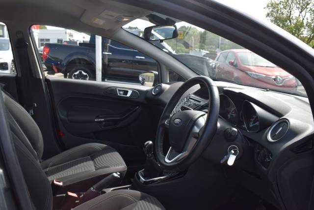 2016 Ford Fiesta 1.0T EcoBoost Zetec Euro 6 (s/s) 5dr