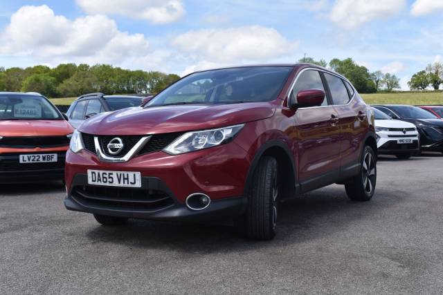 2015 Nissan Qashqai 1.2 DIG-T n-tec 2WD Euro 6 (s/s) 5dr