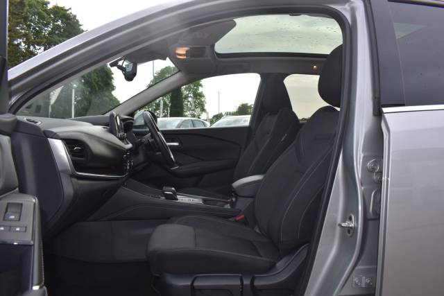 2022 Nissan Qashqai 1.3 DIG-T MHEV N-Connecta XTRON Euro 6 (s/s) 5dr