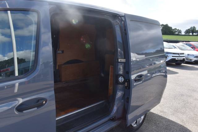 2023 Volkswagen Caddy Maxi 2.0 TDI C20 Commerce Plus LWB Euro 6 (s/s) 6dr