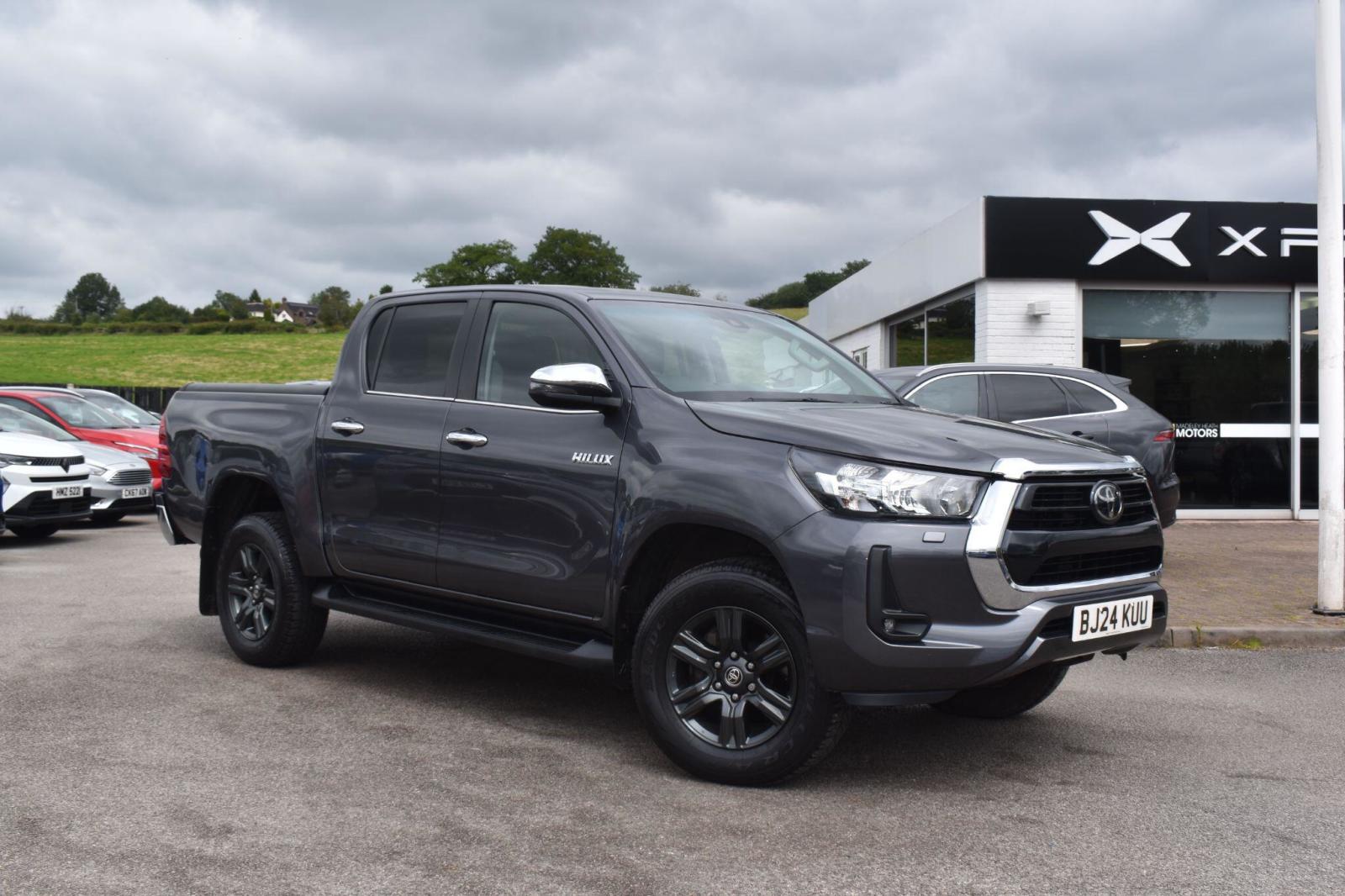 2024 Toyota Hilux