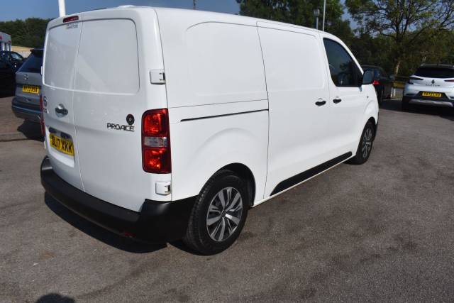 2017 Toyota Proace 1.6D Medium Panel Van MWB Euro 6 (s/s) 6dr