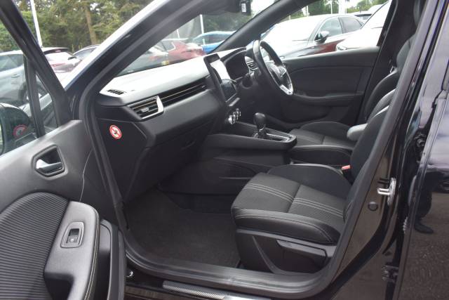 2023 Renault Clio 1.6 E-TECH E-Tech engineered Auto Euro 6 (s/s) 5dr