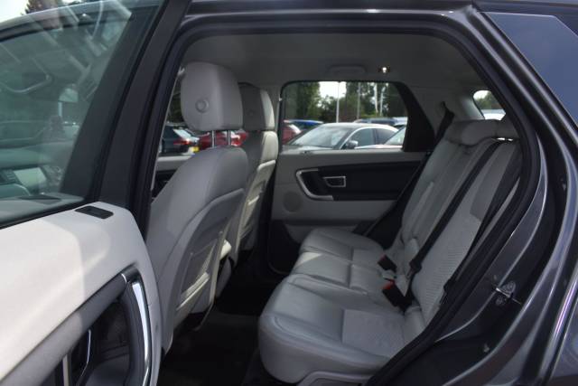 2016 Land Rover Discovery Sport 2.0 TD4 SE Auto 4WD Euro 6 (s/s) 5dr