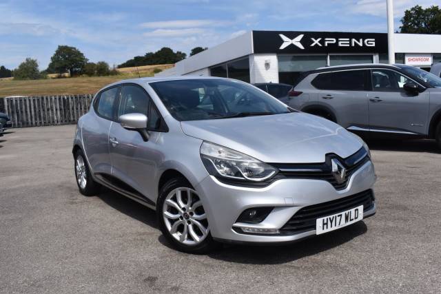 Renault Clio 0.9 TCe Dynamique Nav Euro 6 (s/s) 5dr Hatchback Petrol Silver
