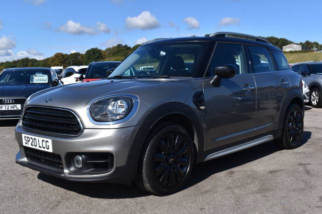 Mini Countryman 1.5 Cooper Classic Euro 6 (s/s) 5dr SUV Petrol Silver