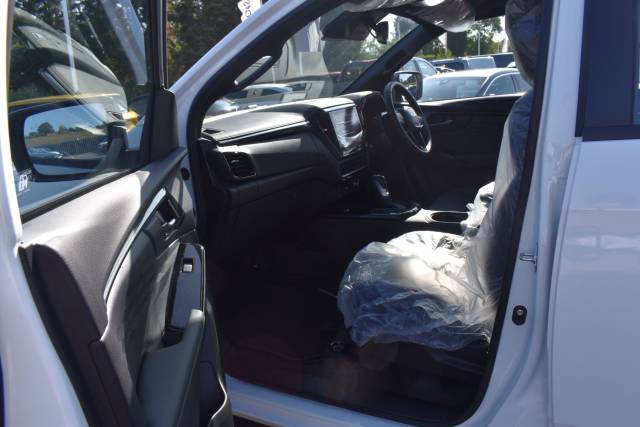 2026 Isuzu D-max 2.2 TD V-Cross Auto 4WD Euro 6 (s/s) 4dr