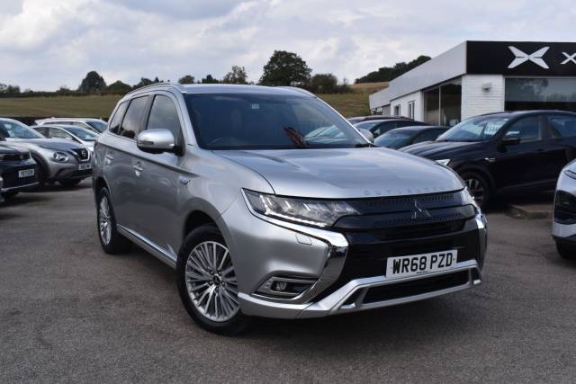 2018 Mitsubishi Outlander 2.4h TwinMotor 13.8kWh 5h CVT 4WD Euro 6 (s/s) 5dr