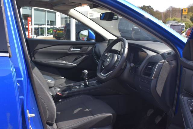 2021 Nissan Qashqai 1.3 DIG-T MHEV Premiere Edition Euro 6 (s/s) 5dr