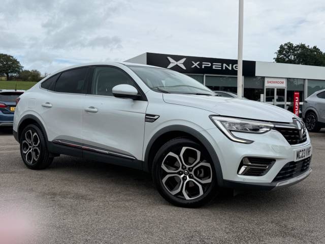 Renault Arkana 1.6 E-TECH techno Auto 2WD Euro 6 (s/s) 5dr SUV Hybrid White
