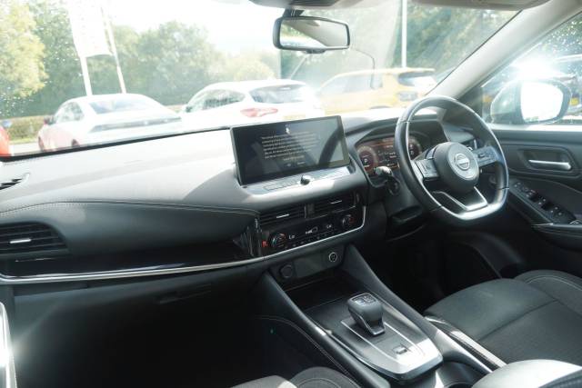 2022 Nissan Qashqai 1.3 DIG-T MHEV N-Connecta XTRON Euro 6 (s/s) 5dr