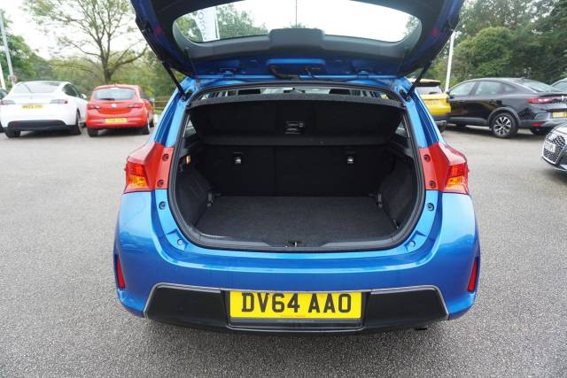 2014 Toyota Auris 1.33 Dual VVT-i Icon Euro 5 (s/s) 5dr